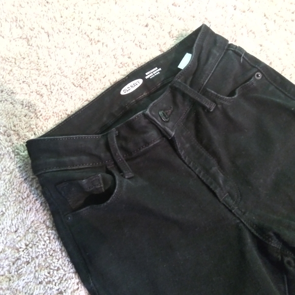 Old Navy Rockstar Super Skinny Mid-rise Jeans - Picture 2 of 4
